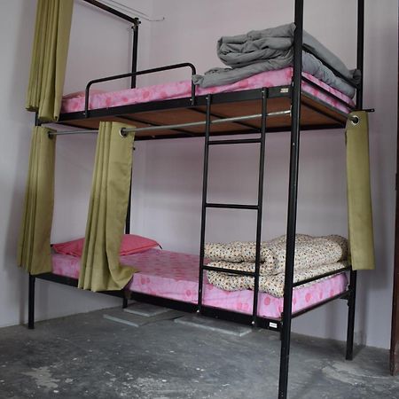 Lha Pomo Apartment Kyelang Екстериор снимка